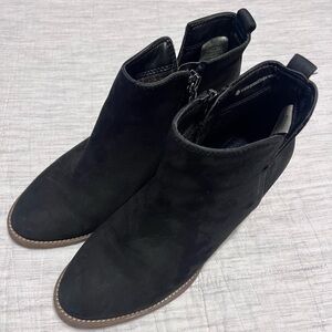 Blondo Norma Black Nubuck Bootie 7.5 Waterproof